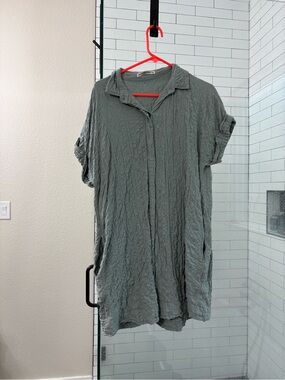 Abercrombie & Fitch Sage Green Crinkle Shirt Dress